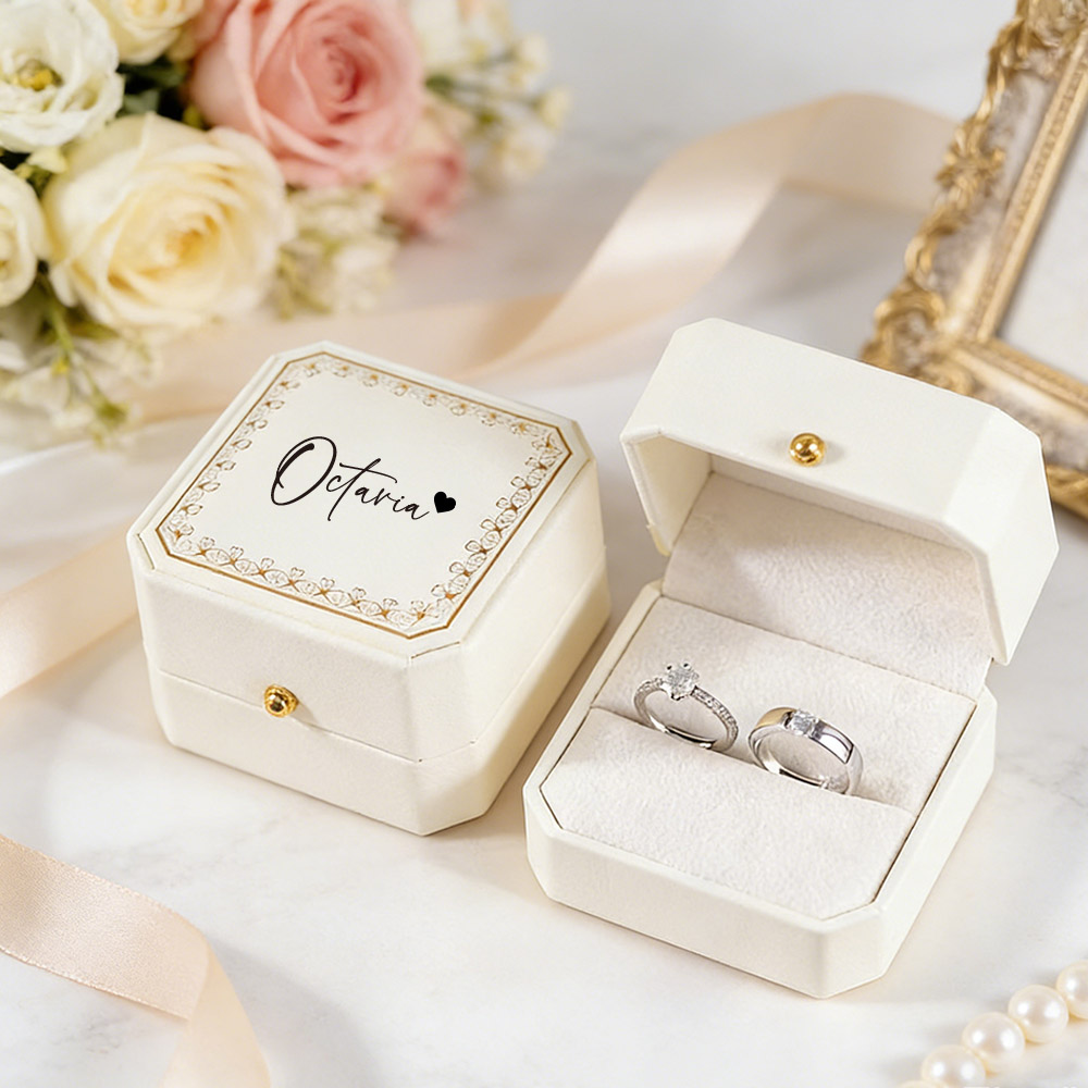 Personalized Faux Leather Ring - Velvet Jewelry Box บทวิจารณ์และราคา