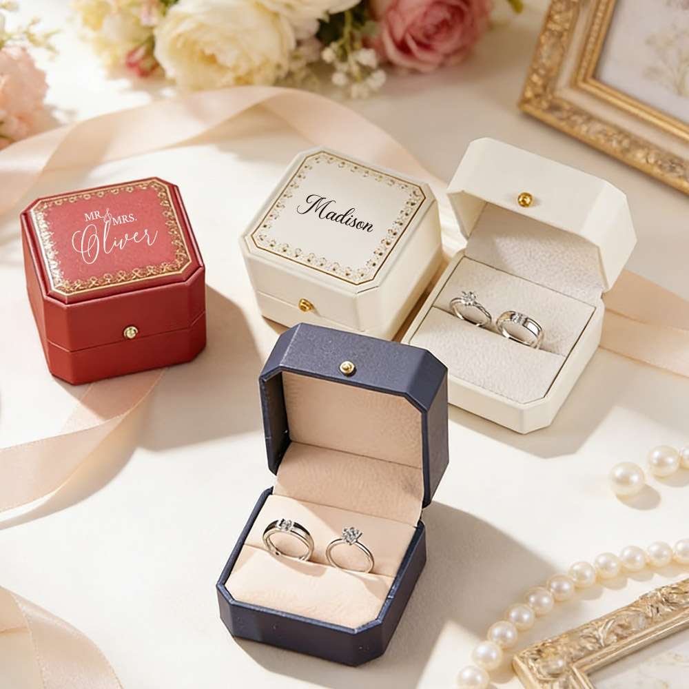Personalized Faux Leather Ring - Velvet Jewelry Box บทวิจารณ์และราคา