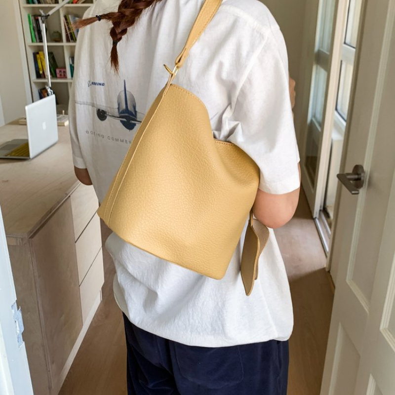 Luxury Elegant Crossbody Handb - Luxury Lifestyle For Women บทวิจารณ์และราคา